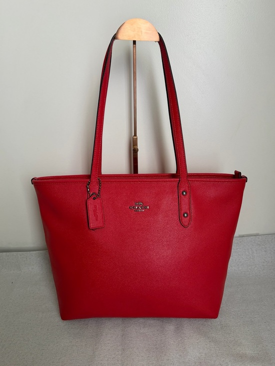 Coach Handbags - Coach Crossgrain Leather City Tote